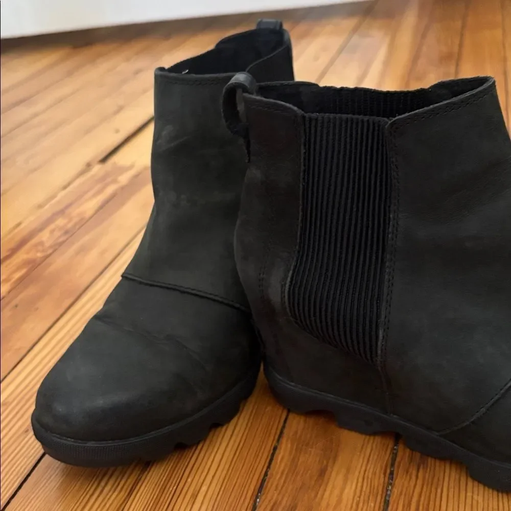 Sorel black chelsea